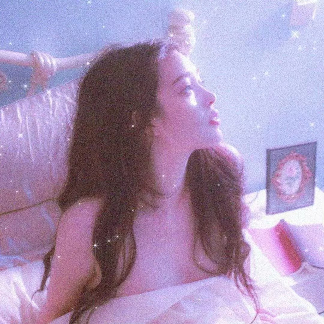 云边有个小卖部